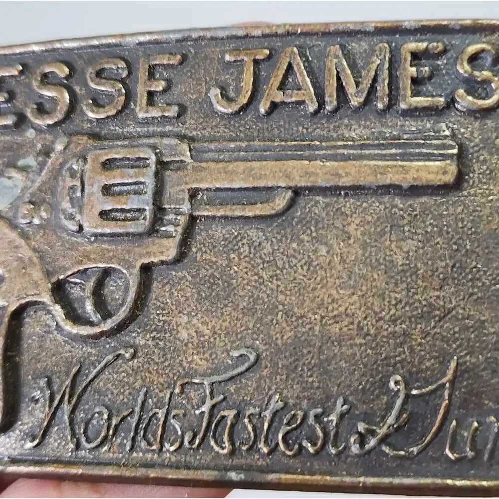 SEE DESC. JESSE JAMES Western Revolver Gun Outlaw Brass Tone Metal Belt Buckle
